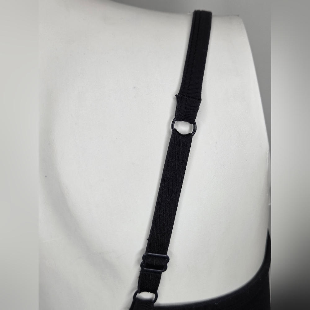 Lululemon Athletica Size 6 Classic Black Women's Crop Top - Picture 6 of 8
